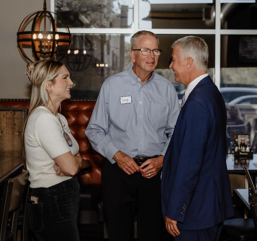 Election night and campaign event photography by Lloyd Duimstra, Sioux Falls SD