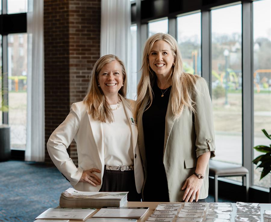 Corporate conference photography for FHLB Des Moines by Lloyd Duimstra, Sioux Falls SD