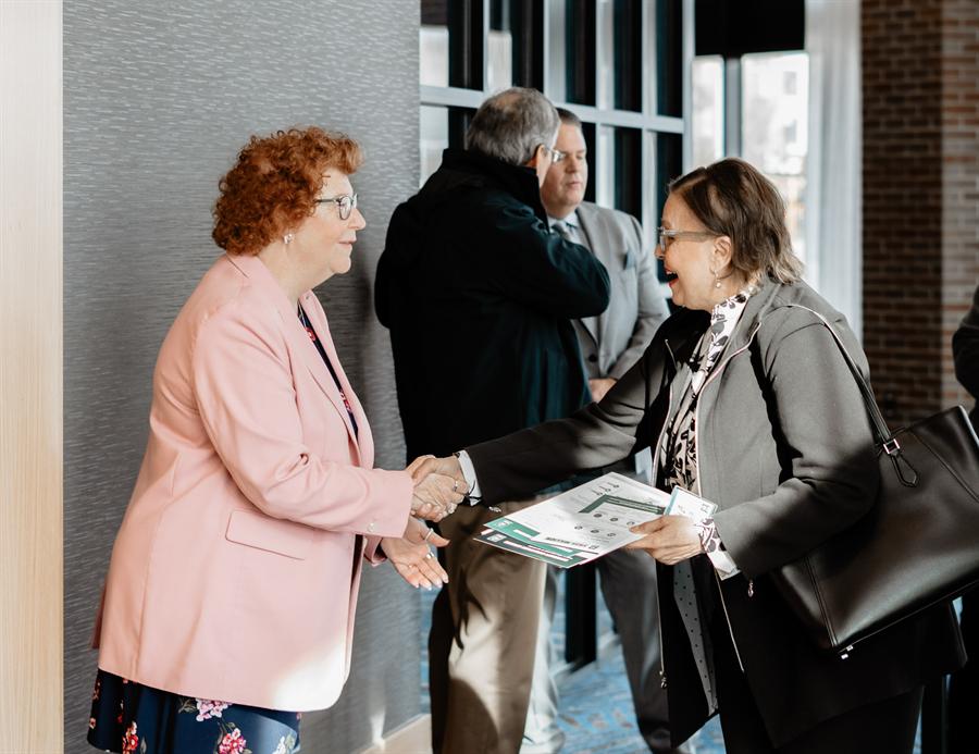 Corporate conference photography for FHLB Des Moines by Lloyd Duimstra, Sioux Falls SD