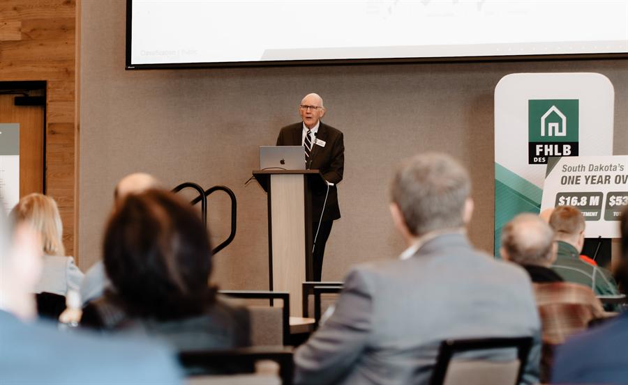 Corporate conference photography for FHLB Des Moines by Lloyd Duimstra, Sioux Falls SD