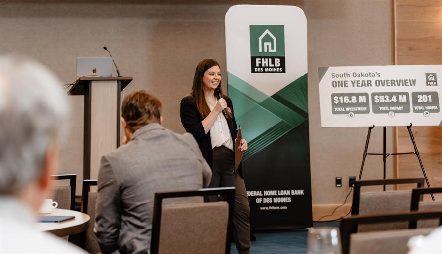 Corporate conference photography for FHLB Des Moines by Lloyd Duimstra, Sioux Falls SD