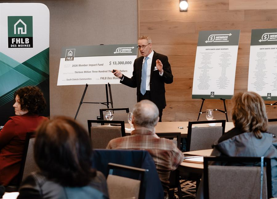 Corporate conference photography for FHLB Des Moines by Lloyd Duimstra, Sioux Falls SD