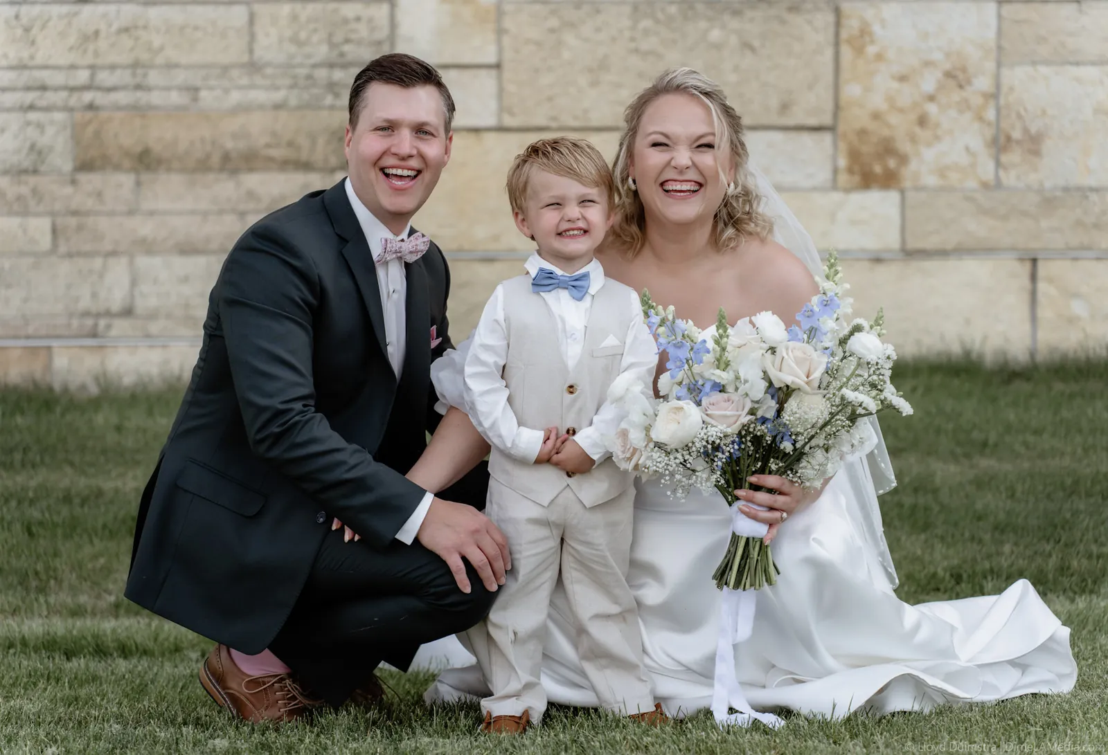 Wedding photography by Lloyd Duimstra, Sioux Falls SD