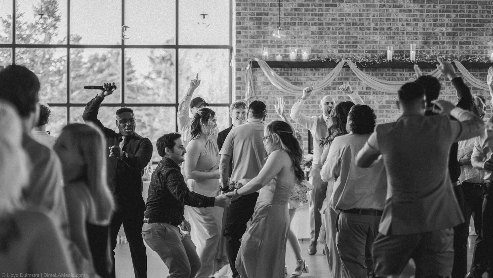 Wedding photography by Lloyd Duimstra, Sioux Falls SD