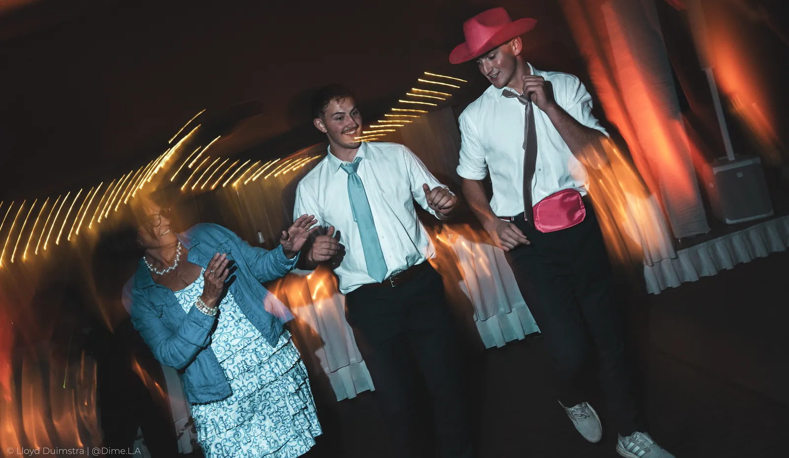 Wedding photography by Lloyd Duimstra, Sioux Falls SD