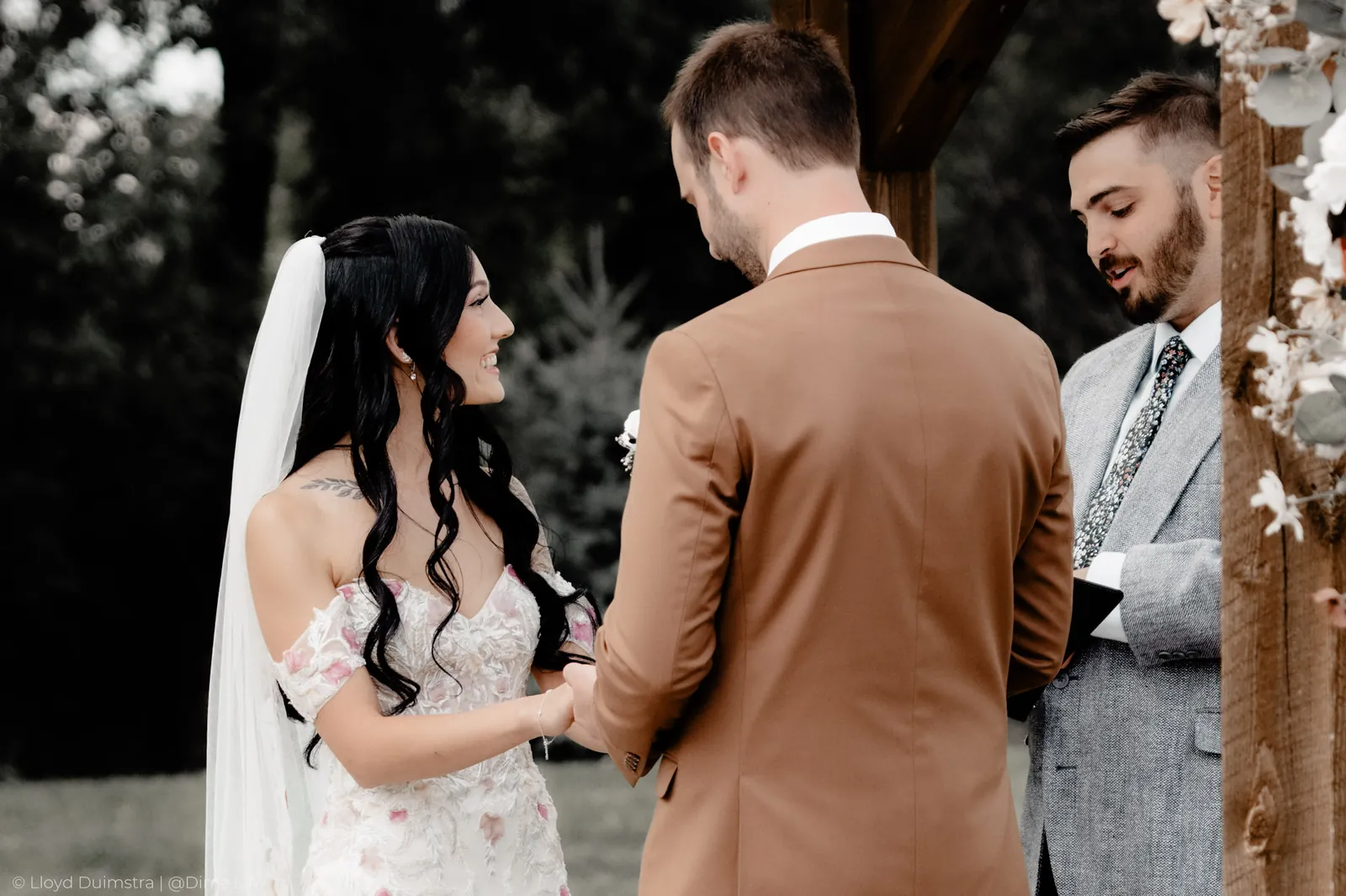 Wedding photography by Lloyd Duimstra, Sioux Falls SD