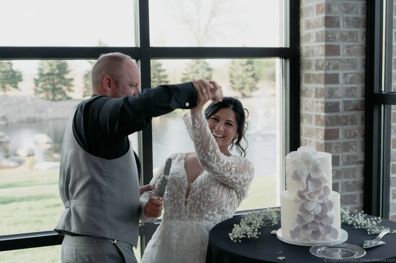 Wedding photography by Lloyd Duimstra, Sioux Falls SD