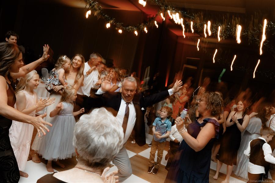 Wedding photography by Lloyd Duimstra, Sioux Falls SD