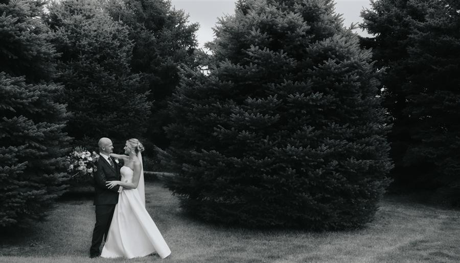 Wedding photography by Lloyd Duimstra, Sioux Falls SD
